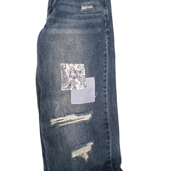 YMI Low Rise Patchwork Distressed Jeans Loose Fit NWT Medium Wash - Picture 3 of 10